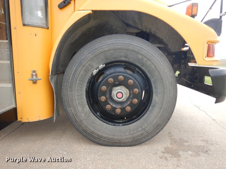 image for item ID9875 2005 Blue Bird Vision  school bus