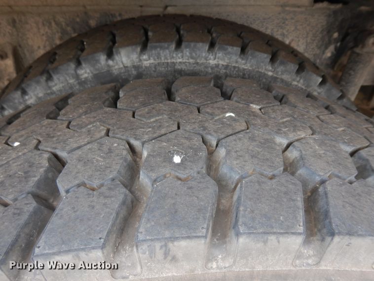 image for item ID9875 2005 Blue Bird Vision  school bus