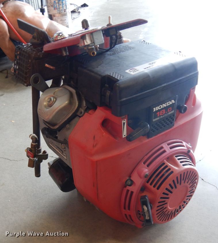 image for item ID9884 Honda two cylinder gas engine