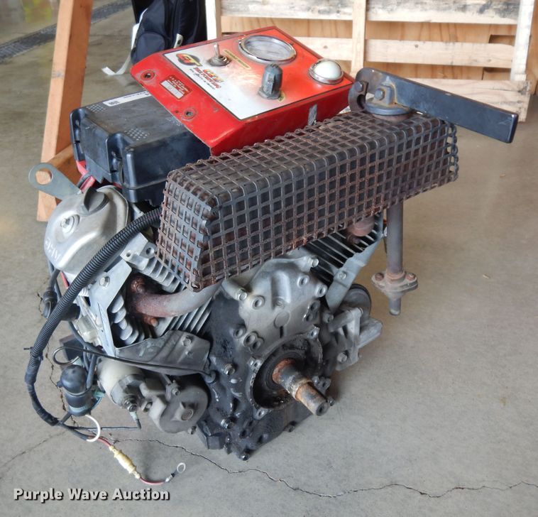 image for item ID9884 Honda two cylinder gas engine