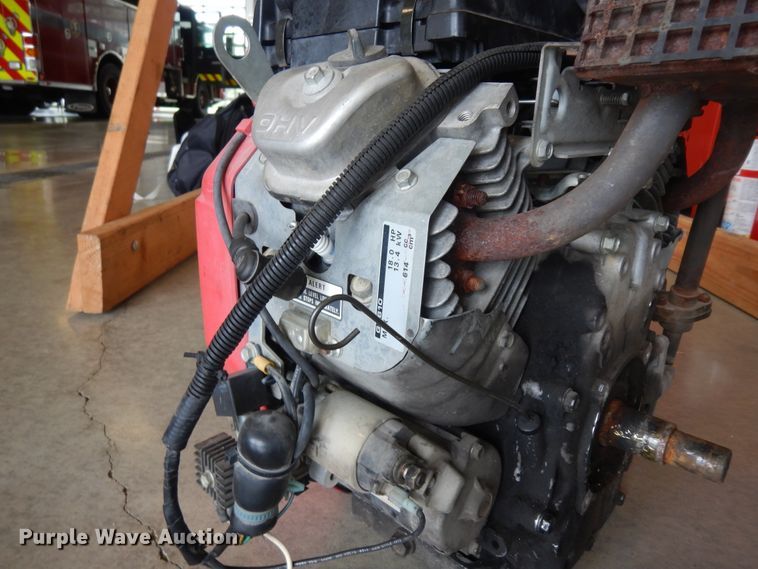 image for item ID9884 Honda two cylinder gas engine