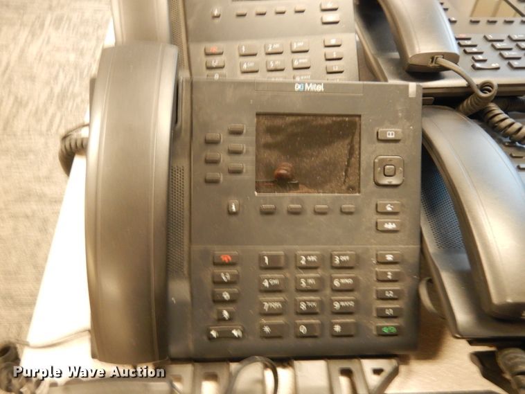 image for item ID9886 (14) Mitel 6867i telephones