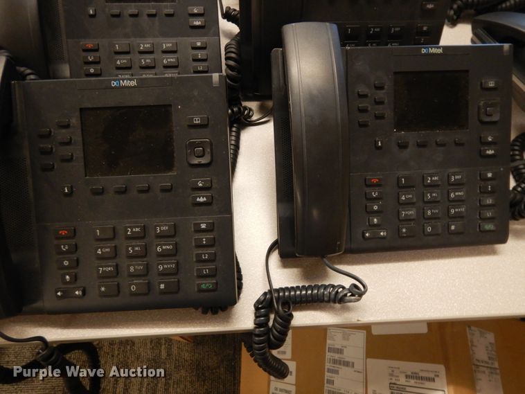 image for item ID9886 (14) Mitel 6867i telephones
