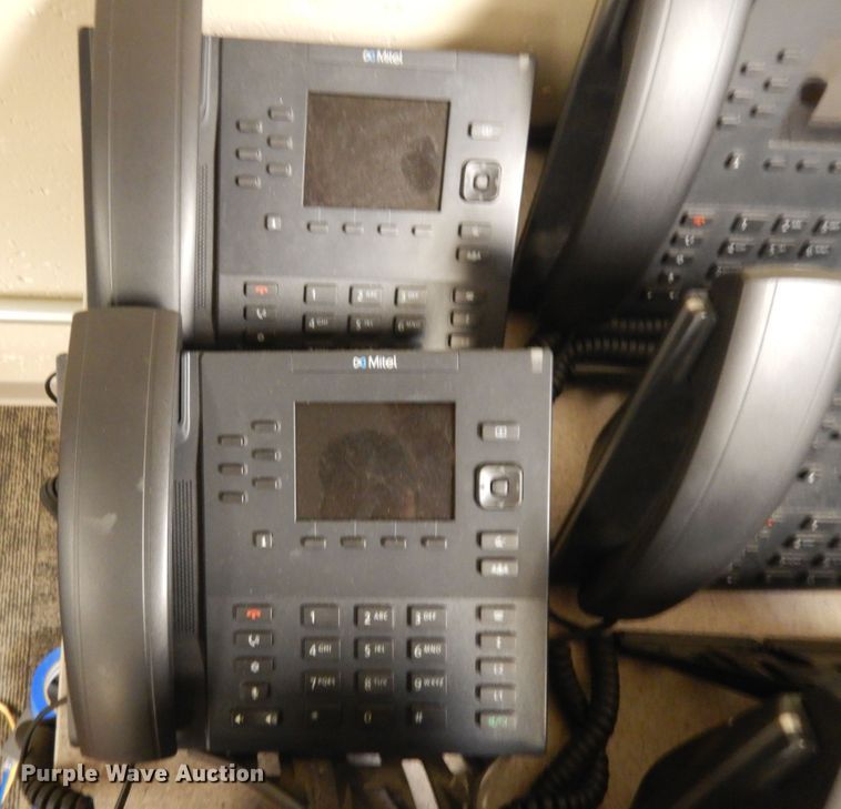 image for item ID9887 (14) Mitel 6867i telephones