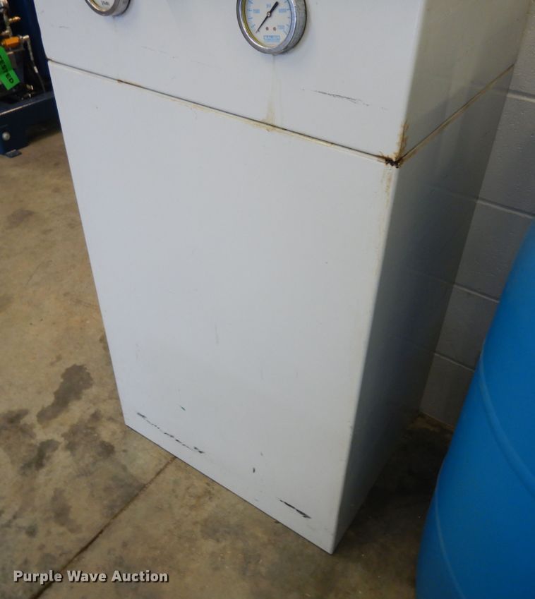 image for item ID9888 Bauer SCBA fill station and air compressor