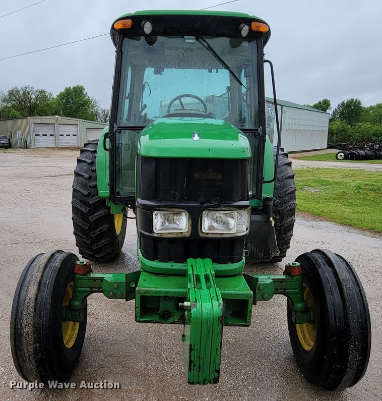 image for item IF9797 2007 John Deere 6415  tractor