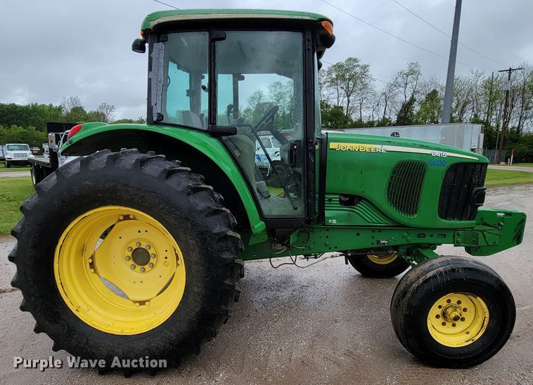 image for item IF9797 2007 John Deere 6415  tractor
