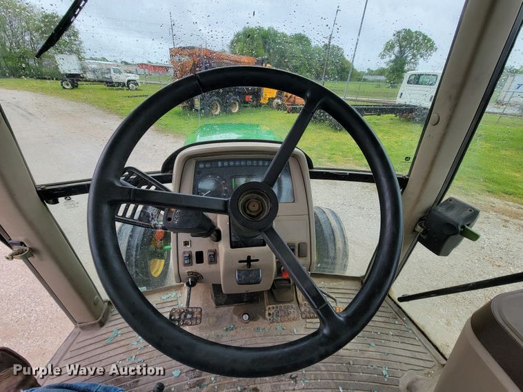 image for item IF9797 2007 John Deere 6415  tractor