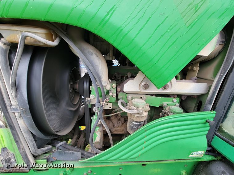 image for item IF9797 2007 John Deere 6415  tractor