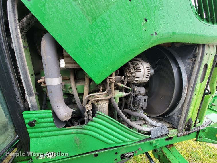 image for item IF9797 2007 John Deere 6415  tractor