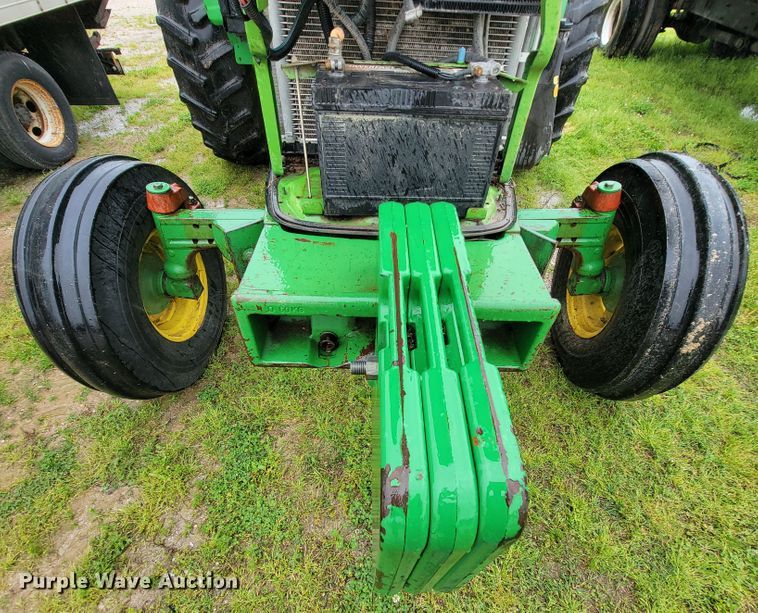 image for item IF9797 2007 John Deere 6415  tractor