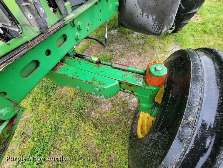 image for item IF9797 2007 John Deere 6415  tractor