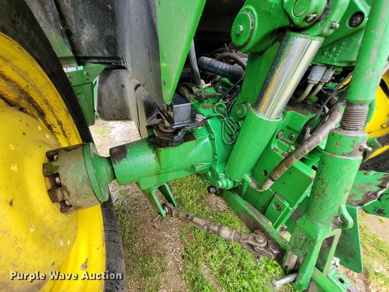 image for item IF9797 2007 John Deere 6415  tractor