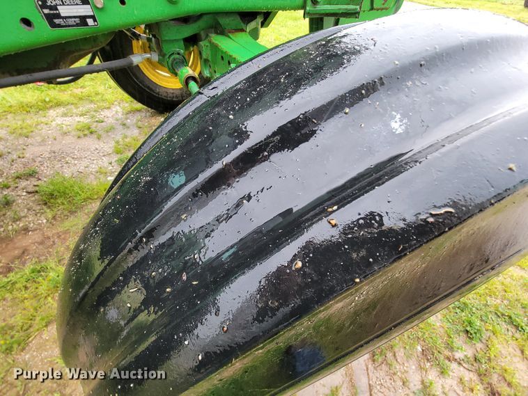 image for item IF9797 2007 John Deere 6415  tractor