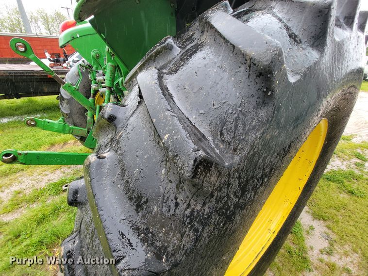 image for item IF9797 2007 John Deere 6415  tractor