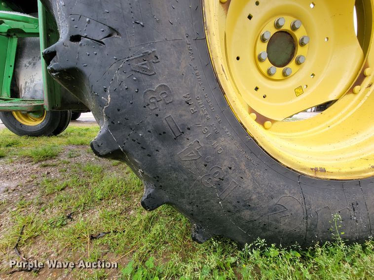 image for item IF9797 2007 John Deere 6415  tractor