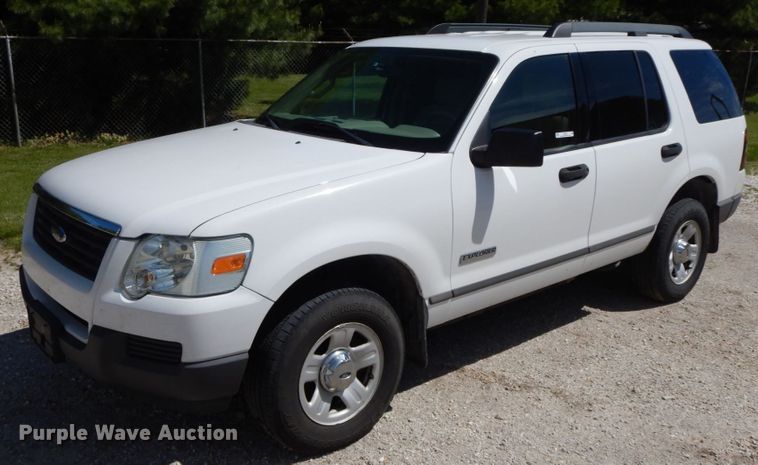image for item IL9361 2006 Ford Explorer  SUV