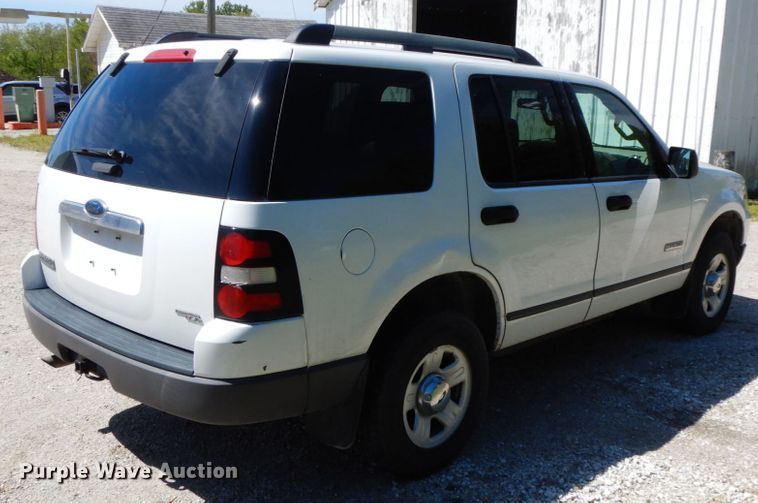 image for item IL9361 2006 Ford Explorer  SUV