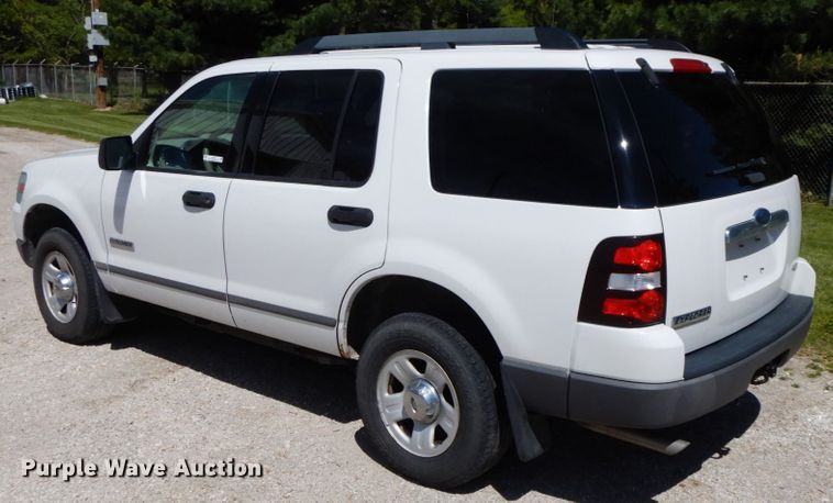 image for item IL9361 2006 Ford Explorer  SUV