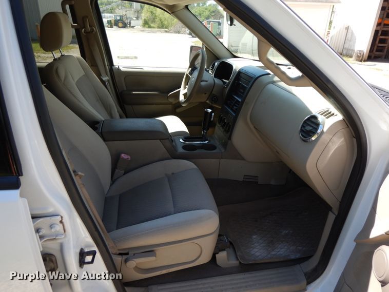 image for item IL9361 2006 Ford Explorer  SUV