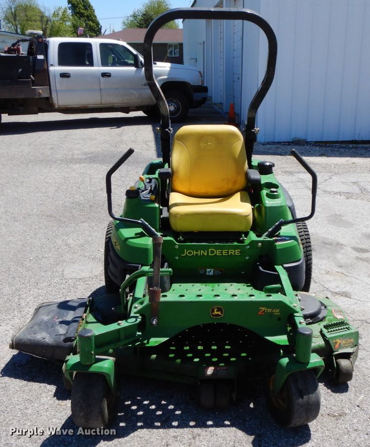 image for item IL9362 John Deere Z820A  ZTR lawn mower