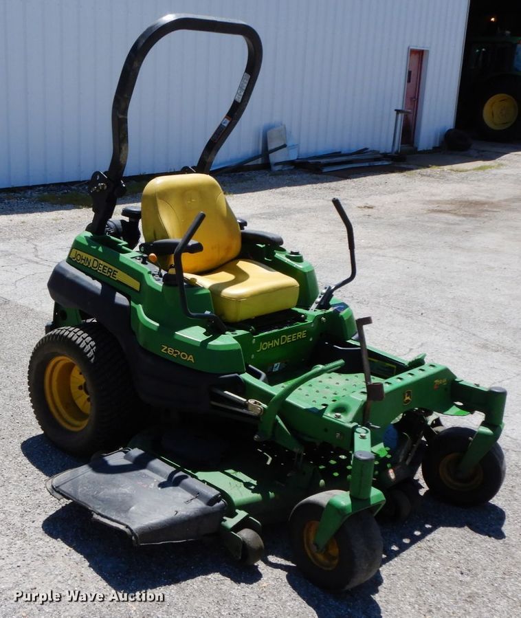 image for item IL9362 John Deere Z820A  ZTR lawn mower