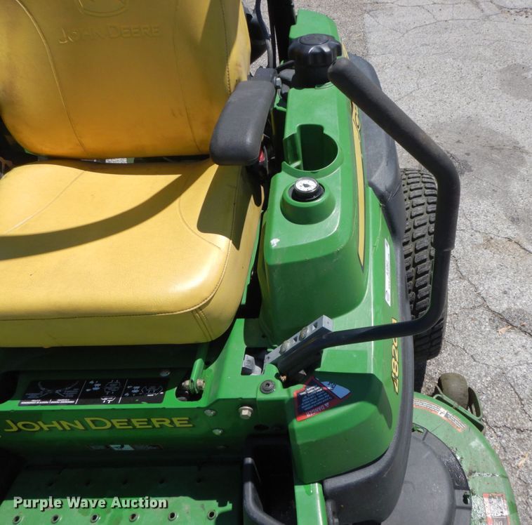 image for item IL9362 John Deere Z820A  ZTR lawn mower