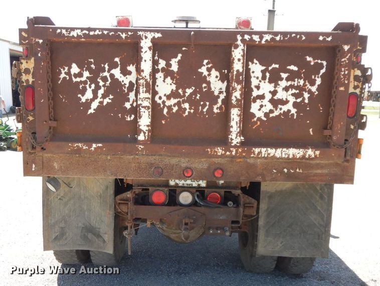 image for item IL9363 1989 International 1954  dump truck