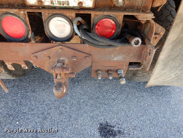 image for item IL9363 1989 International 1954  dump truck