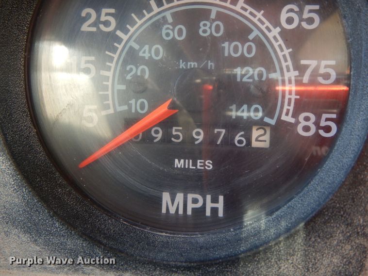 image for item IL9363 1989 International 1954  dump truck