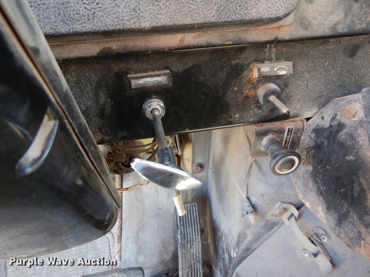 image for item IL9363 1989 International 1954  dump truck