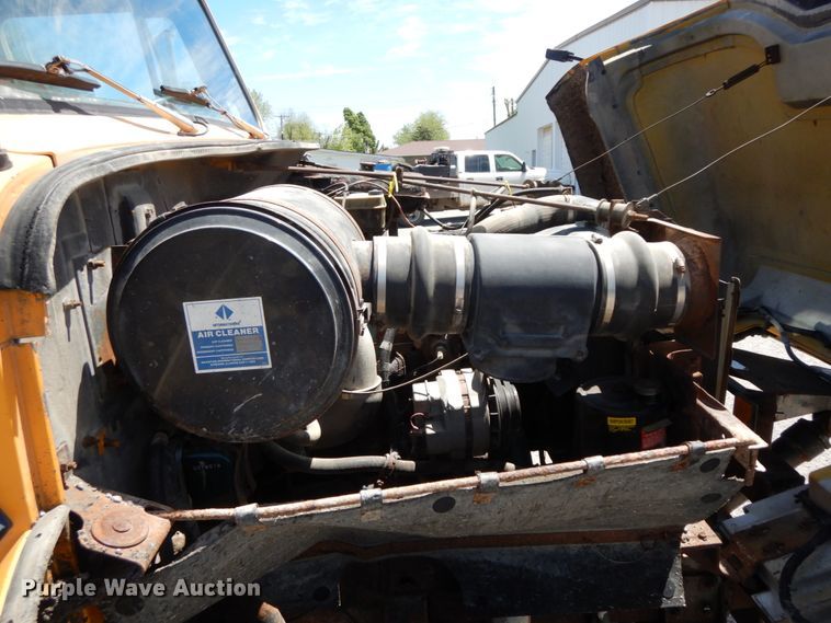 image for item IL9363 1989 International 1954  dump truck