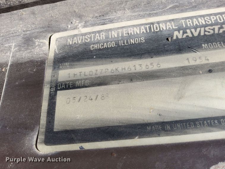 image for item IL9363 1989 International 1954  dump truck