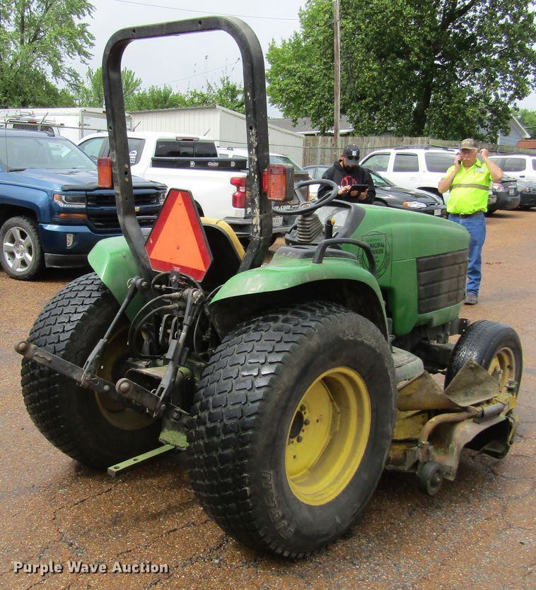 image for item IL9375 1999 John Deere 4300  tractor