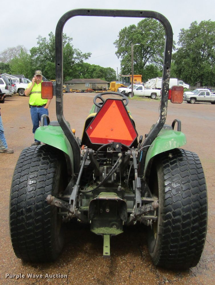 image for item IL9375 1999 John Deere 4300  tractor