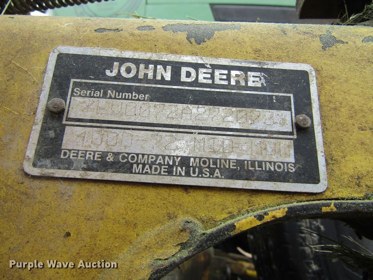 image for item IL9375 1999 John Deere 4300  tractor