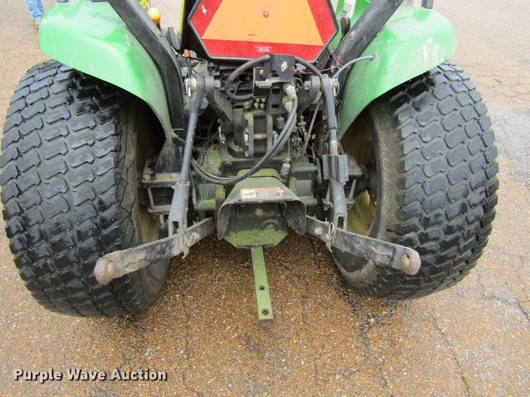 image for item IL9375 1999 John Deere 4300  tractor