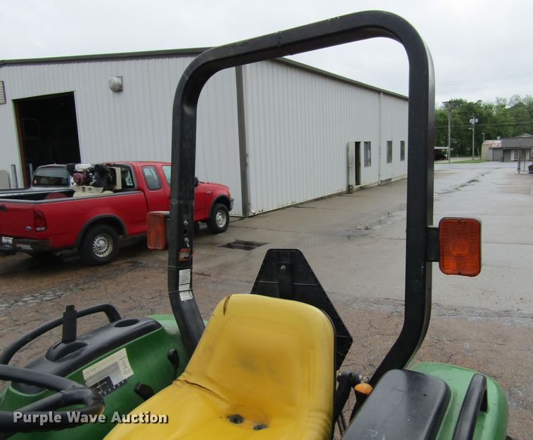 image for item IL9375 1999 John Deere 4300  tractor