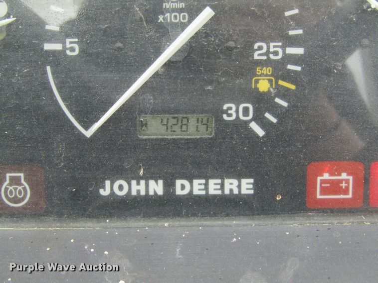 image for item IL9375 1999 John Deere 4300  tractor
