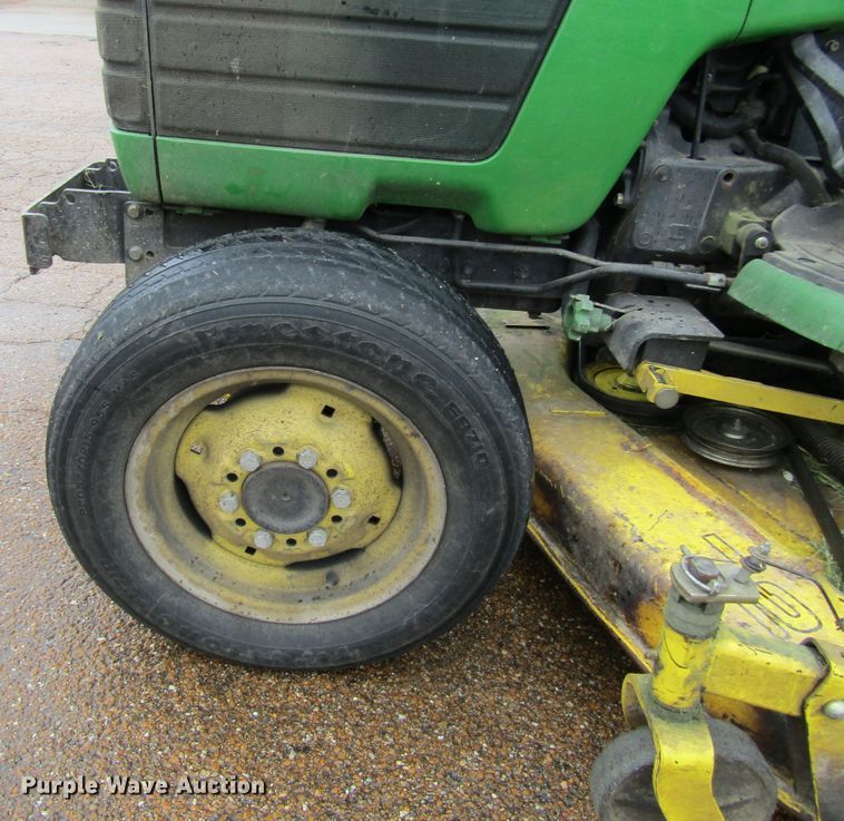 image for item IL9375 1999 John Deere 4300  tractor