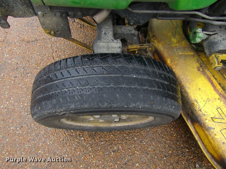 image for item IL9375 1999 John Deere 4300  tractor