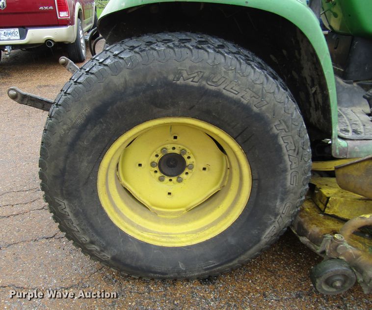 image for item IL9375 1999 John Deere 4300  tractor