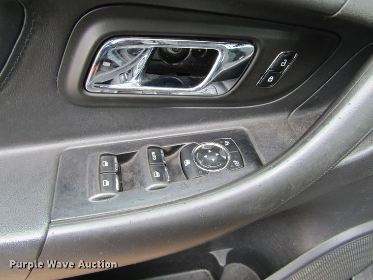 image for item IL9376 2013 Ford Taurus Police