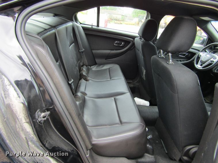 image for item IL9376 2013 Ford Taurus Police