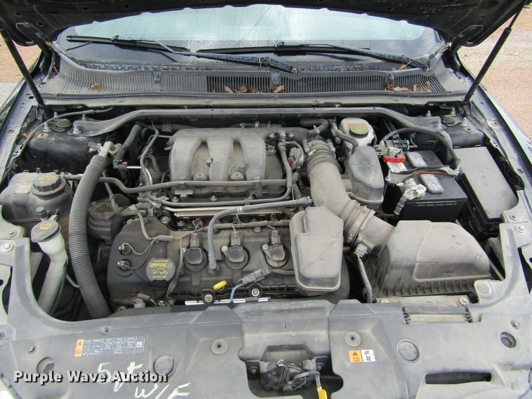 image for item IL9376 2013 Ford Taurus Police