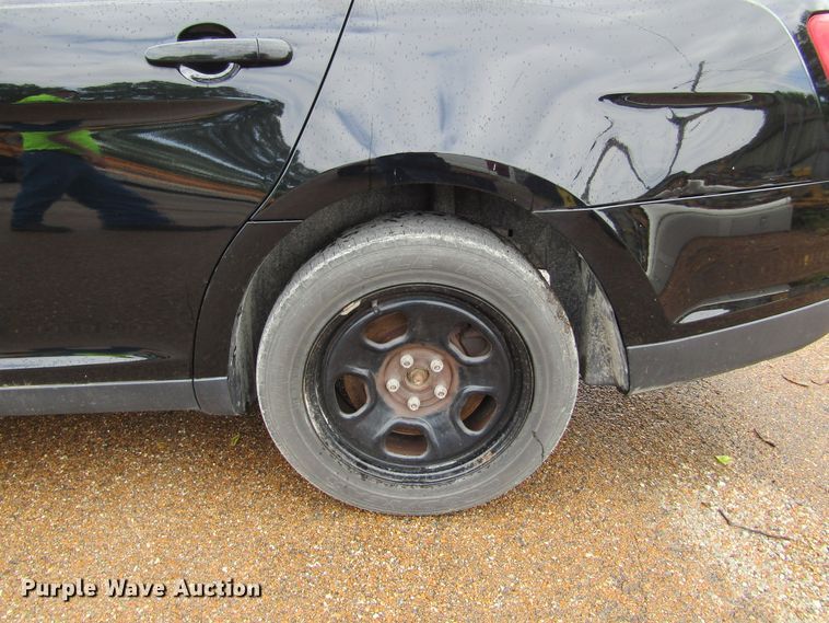 image for item IL9376 2013 Ford Taurus Police