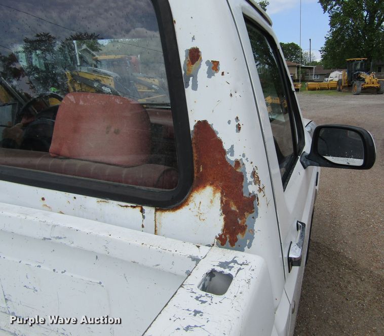 image for item IL9378 1993 Ford F150  pickup truck