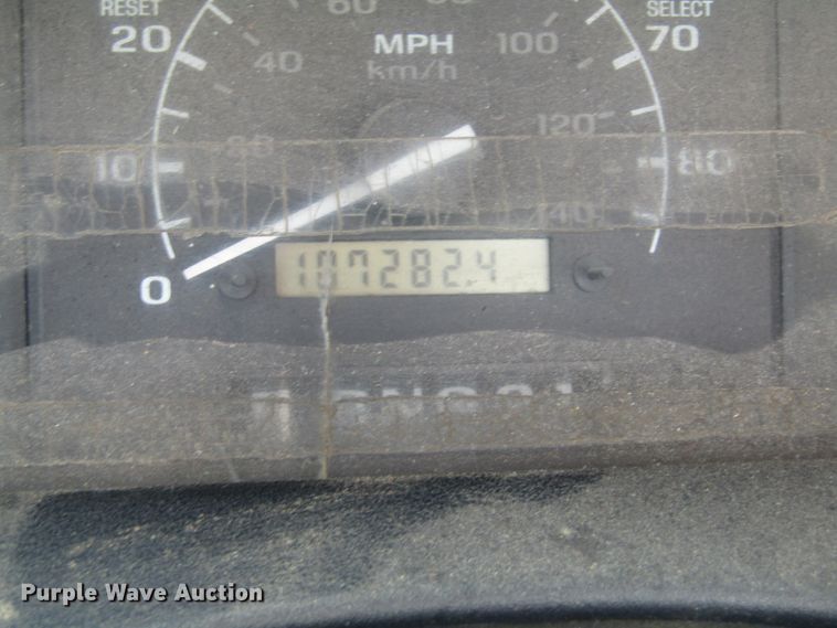 image for item IL9378 1993 Ford F150  pickup truck