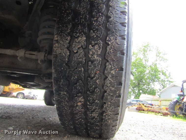 image for item IL9378 1993 Ford F150  pickup truck