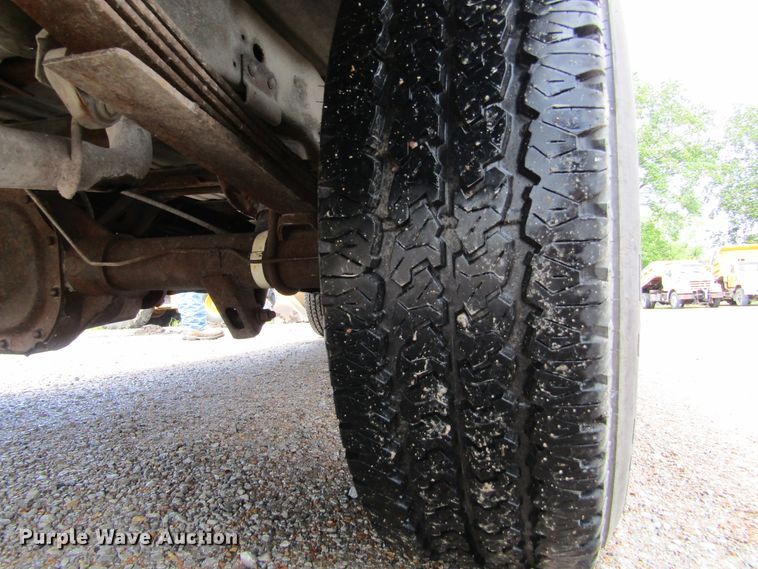 image for item IL9378 1993 Ford F150  pickup truck